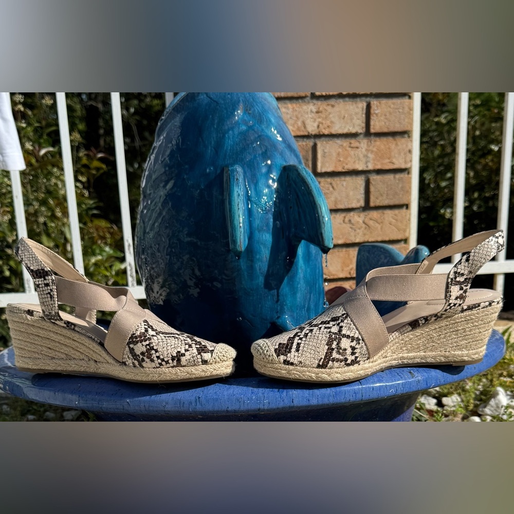 Bandolino Snake Print Espadrille Wedge Sandals Slingback Neutral Women’s 8.5